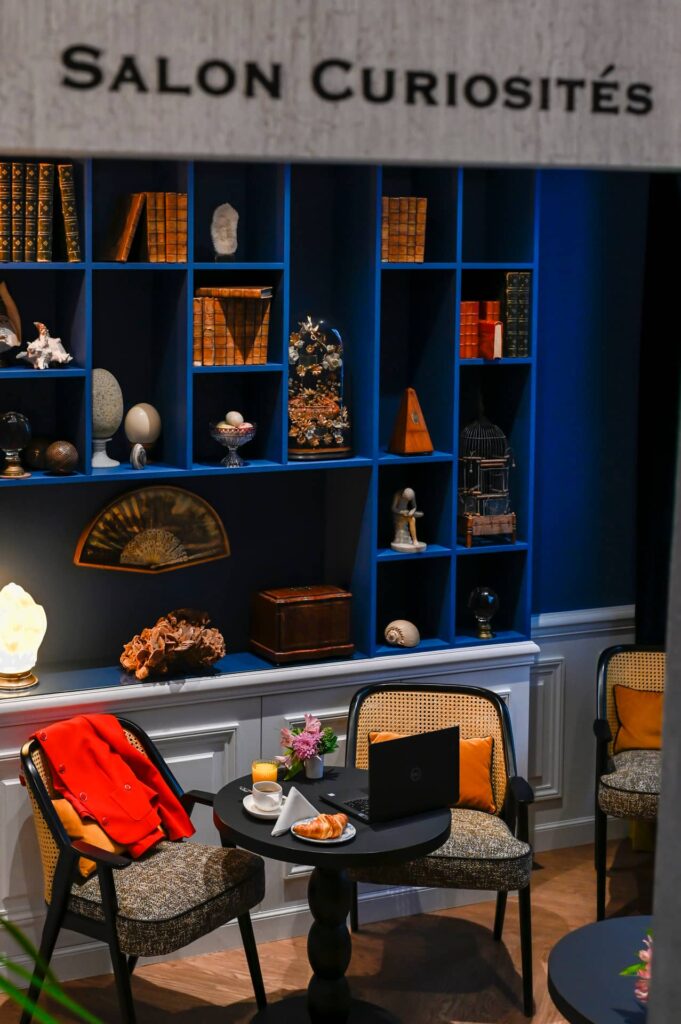 Salon curiosité Hôtel Cambon Paris